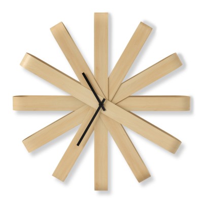 Umbra - Ribbonwood Wanduhr mit geräuschlosem Uhrwerk, Runde Uhr aus Buchenholz